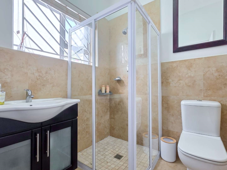 4 Bedroom Property for Sale in Fresnaye Western Cape